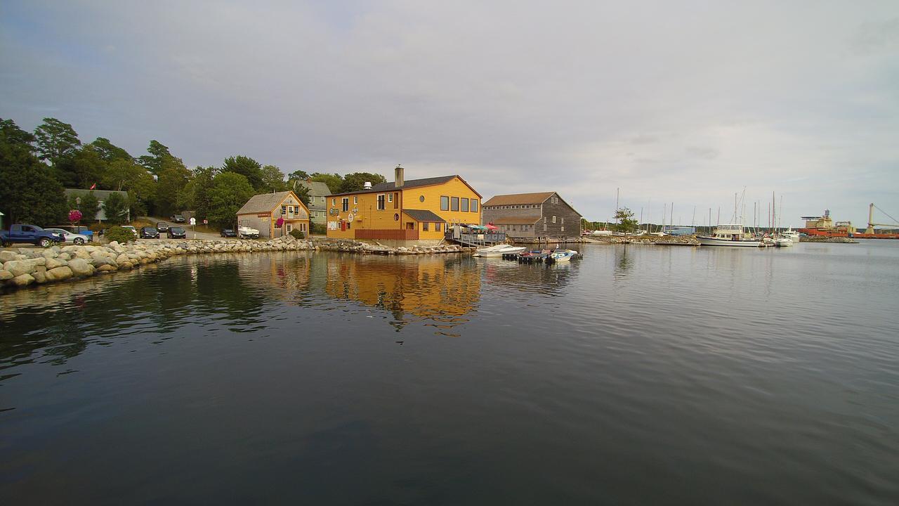 Inner Harbor Inn 谢尔本 外观 照片